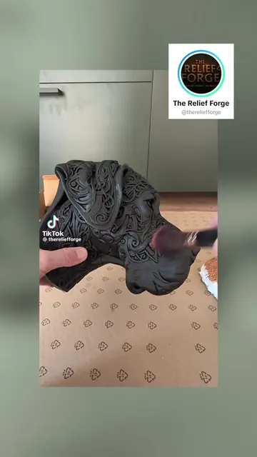 Tentei usar Pasta Metálica e deu MUITO errado! 👉 Confira o vídeo original no pe