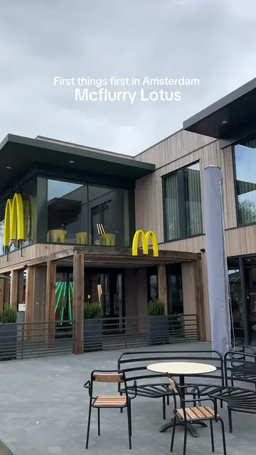 Wieso sind die McDonald’s in Holland so schön 😦 mcflurry Lotus brauchen wir in 