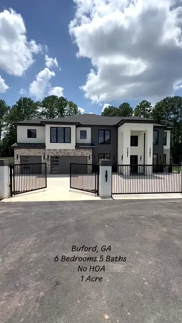 6 Bedrooms | 5 Bathrooms | 6,000 Sq Ft 📍 Buford, GA New Construction This beaut