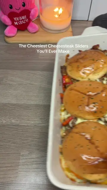 Loaded Cheesesteak sliders  Recipe Hawaiin rolls or brioche buns 500g shaved bee