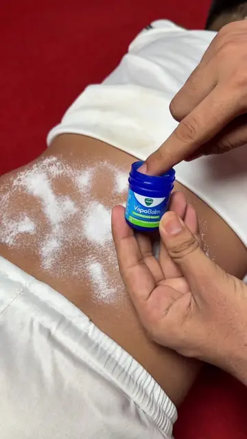 Apply Vicks VapoRub and Salt to Your Lower Back Before Bed - Traditional Home Re