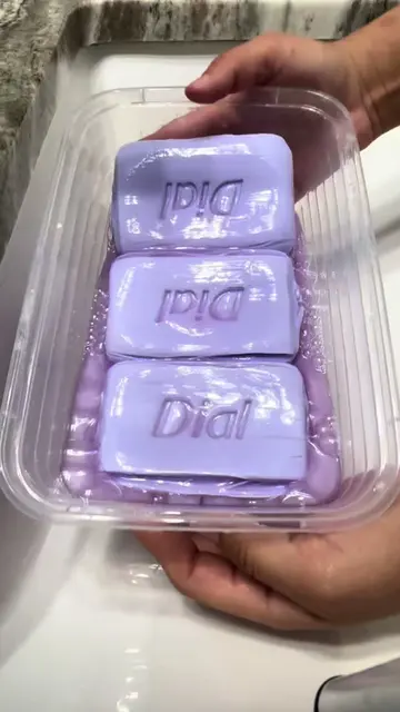 soaked purple dial soap🫧🧼😍😍 This was super fun to play in!!!😛😛Didn’t reall