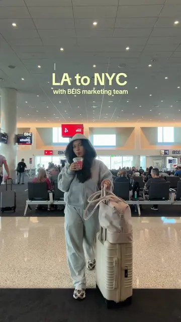 come with me to NYC for a work trip with the marketing team at @BÉIS as we launc