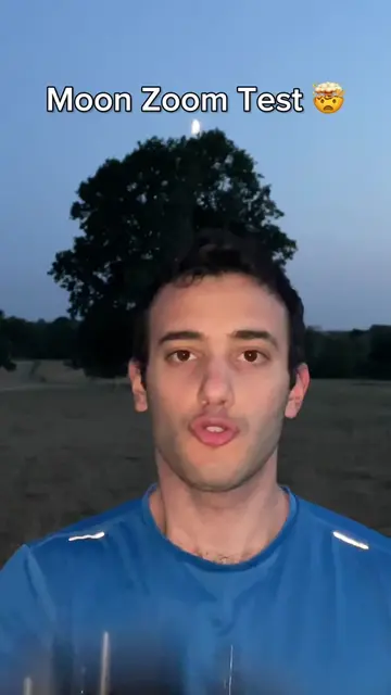 Moon Zoom Test gone wrong! iPhone 17 vs 15 PM vs Pixel 10 Pro 🤯 #iphone #google