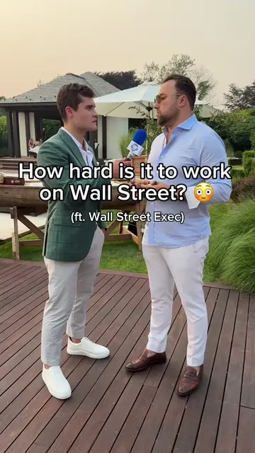 He made over 1,000 phone calls a day 🤯#wallstreet #finance #coldcalling #banker