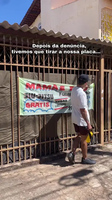 Depois de tudo o que aconteceu, tivemos que tirar a nossa placa. Confesso que nã