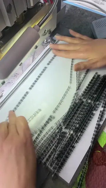 Machine Production of 3D/5D Volume Lashes#lashfactory #wholesale #lashbusiness #