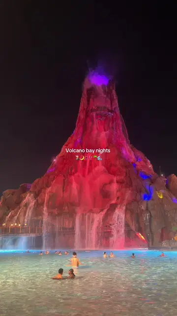 Volcano bay nights 🤩🤩🤩 #volcanobay #volcanobaynights #orlandoflorida #orlando