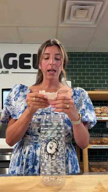 Let’s make a vanilla iced latte for Ella ! #coffeerecipe #njcoffee #latterecipe 