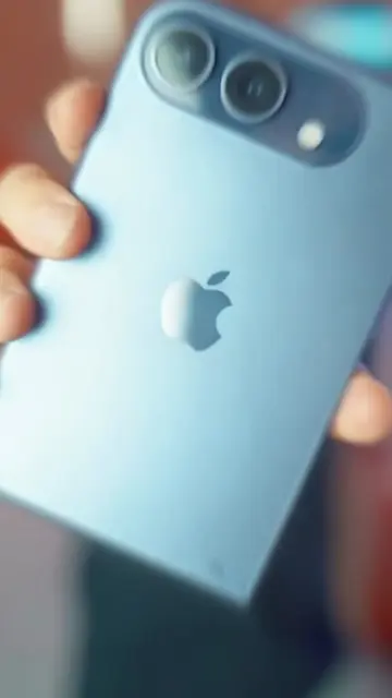 Samsung copie Apple ou l’inverse ? 🤔 #Samsung #apple #iphone #galaxyzfold8 #tec
