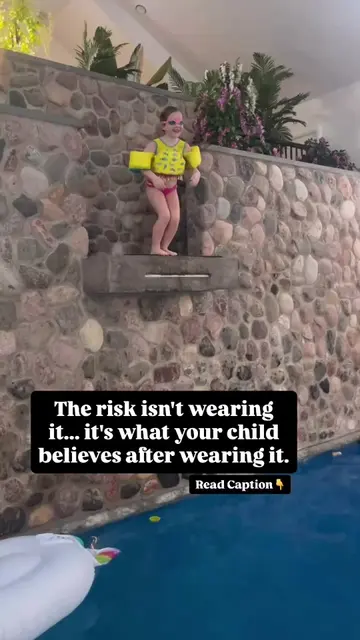 Puddle jumpers aren't dangerous while you're in the water with your child. The r