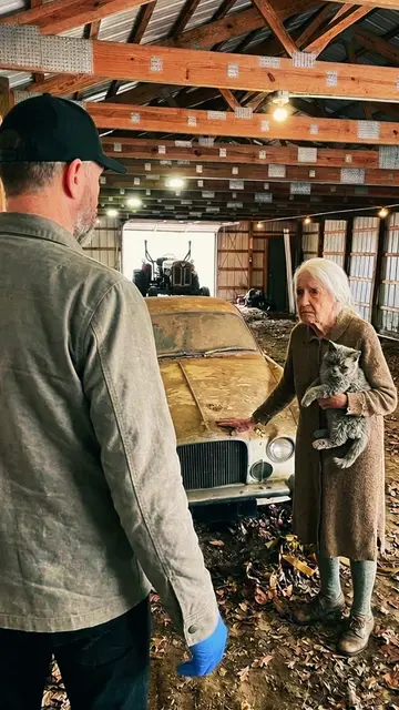 This Jaguar changed everything… after thirty years forgotten#barnfind #carwash #