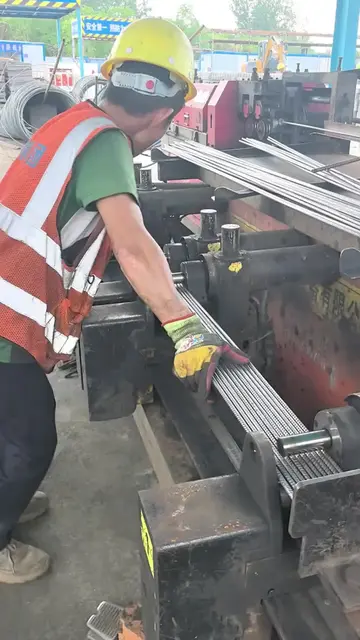 CNC Steel hoop bender #ironwork#machinery#Steelworkers #Reinforcementmachinery#S