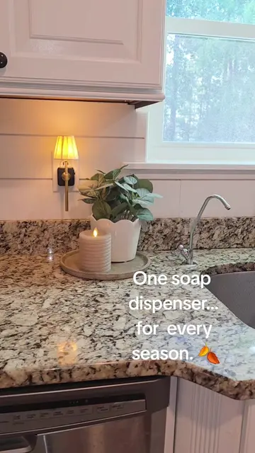Can we talk about how clever this is? It's such a simple way to add a festive to