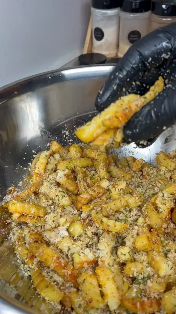 Garlic Parmesan Fries Ingredients •	1 (2-pound) bag frozen fries (your choice of
