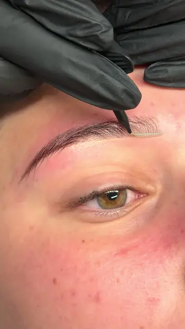 CLEAN BROWS 🫧 #browartist #fyp #fürdich #browlamination #brows 