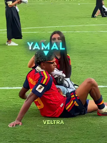Yamal Always Chooses His Brother.. 🥹❤️‍🩹 #yamal #lamineyamal #reaction #moment