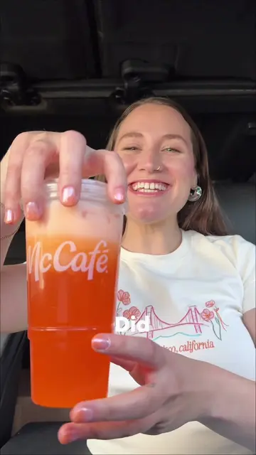 #ad Did the drink inspire the nails or did the nails inspire the drink? 🍊 The n