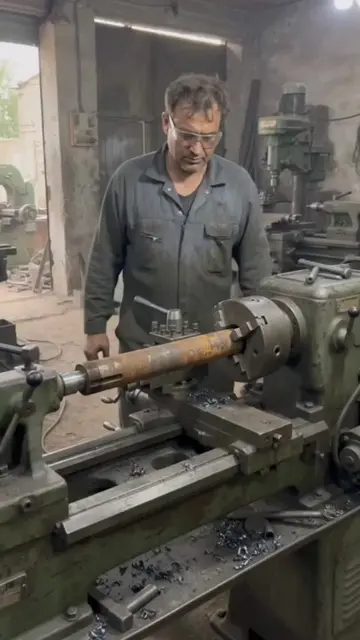 Perfect Steel Turning on an Old Lathe #LatheMachine #MetalWorking #Workshop #Eng