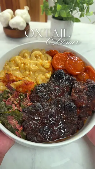 Oxtail Dinner 😍 • • Ingredients: • 3 lbs oxtail (about 1½-inch thick pieces) • 