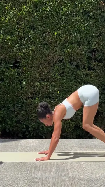 #PropelPartner handstands are probably my favorite yoga pose. they require the u