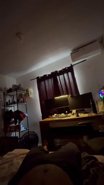 POV VOCÊ é programador e engenheiro de dados home office numa quarta tranquila s