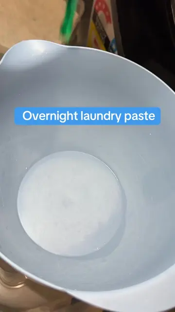Overnight laundry paste! 💚 The colour is so stunning, and for some reason I lov