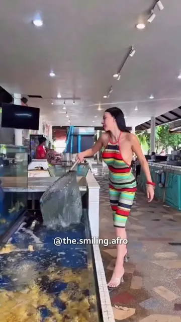 @the.smiling.afro We’re a source factory with 15 years making signage. Channel l