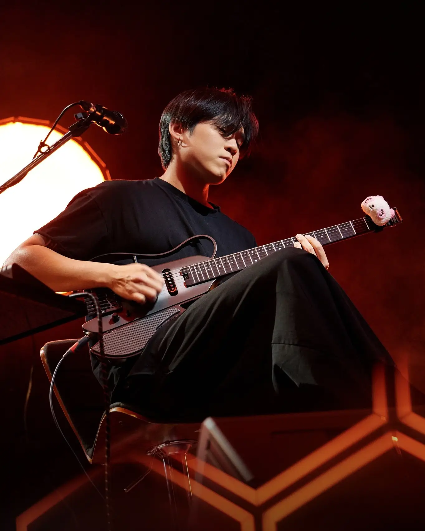 He performed original tracks, shared his tonal insights and creative process, an