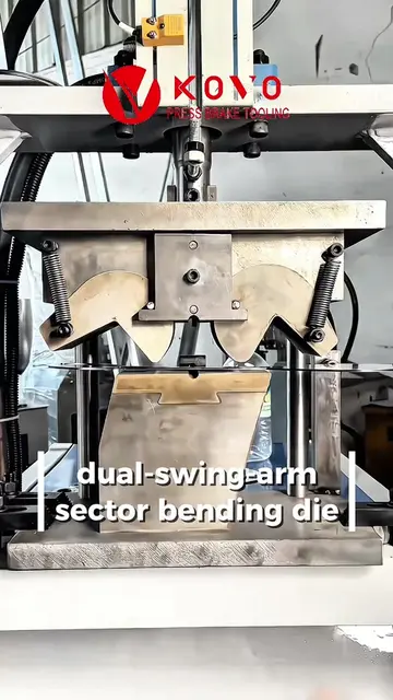 Dual-swing-arm sector bending die, specifically designed for cup-holder-shaped w