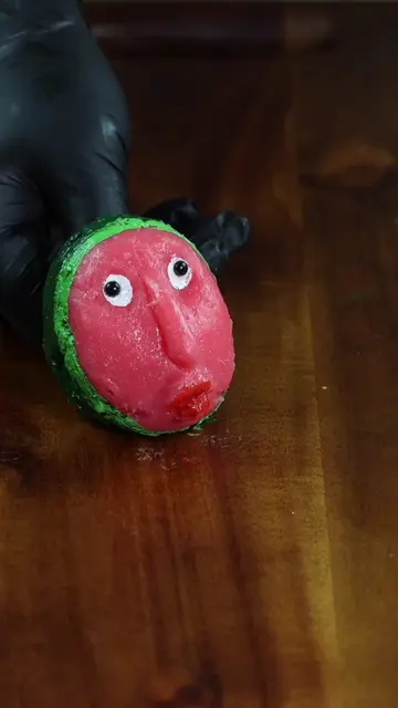 Meta AI will say it’s haters 🍉 #watermelongirl #iceagebaby #DIY #asmr #fruit 
