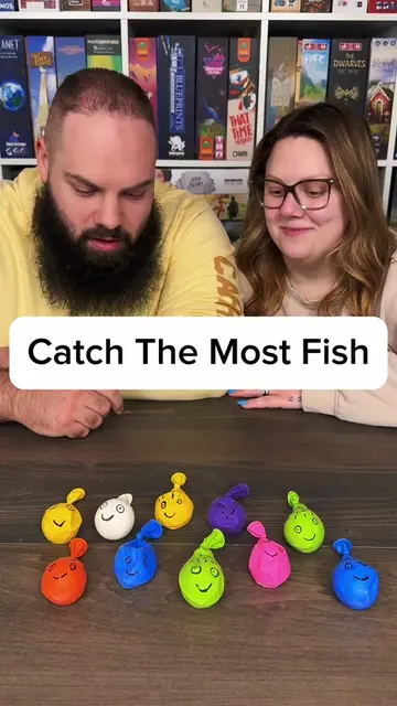 Who Can Catch The Most Fish In This DIY Game?! #FishChallenge #DIYGame #FamilyCh