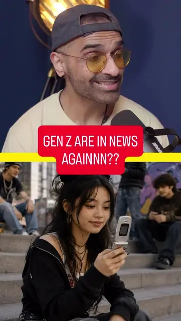 Genz are using flip phones 📞