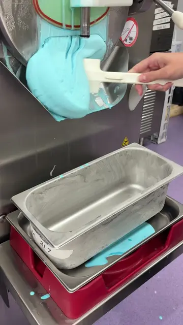Making Bubblegum Gelato 💙🐬🍨🩵 #SmallBusiness #dollysdesserts #gelato #icecrea