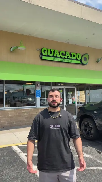 First time trying GUACADO Mexican Grill  Here’s everything I tried: • Steak Bowl