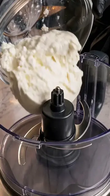 Creamy Pistachio Cottage Cheese Ice Cream 💚🍨 Rich, creamy and packed with real