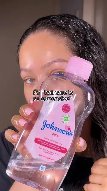 Baby oil because it’s so budget friendly 🩷 #skintips #skinhacks #hairtok #hairt