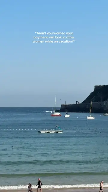 never fails to amuse me #boyfriend #boyfriendtravel #spain #sansebastian 