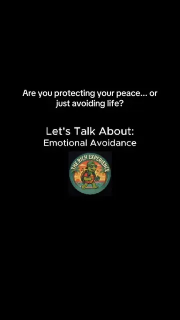 Protecting Peace vs. Avoidance ♥️🪴 #30SecondsOfTherapy  #SelfCare #Peace #Defen