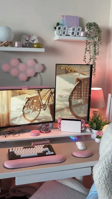 Been a little MIA bc I’ve been updating my setup! My space was feeling small, cr