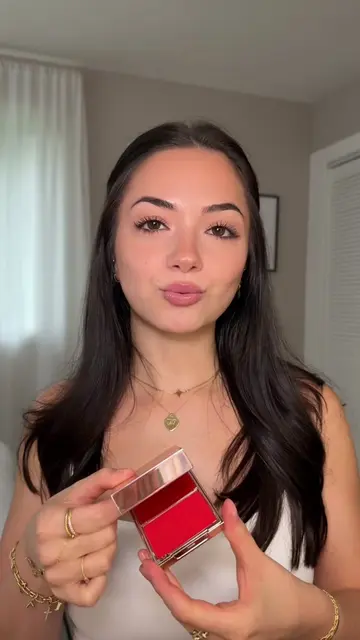 your sign to start using red blush 🍓🍒🌹 I’m using the @Patrick Ta Beauty “she 
