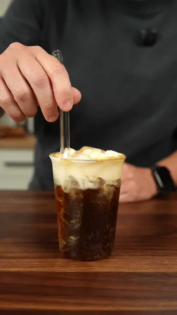 Is this drink worth the hype?  #fridgecig #coffeerecipe 