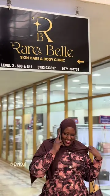 Hajjati Kuluthum is serving elegance and a beautiful glow Absolutely stunning he