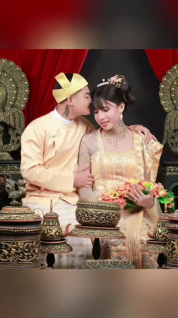 ✨📸 The highly atmospheric Burmese traditional royal-style wedding photos are he