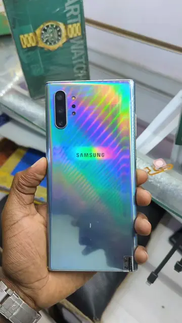 ⚠️ Is every Samsung Galaxy Note 10 Plus with thick bezels fake? Not necessarily!