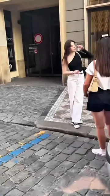Taking pictures of Russian girls 📸 💕 #viralvideo #photographers #streetphotogr