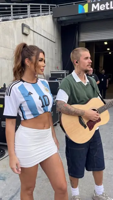Justin Bieber before the fifa half time show 😍🇦🇷🇪🇸 #justinbieber #fifa #wor