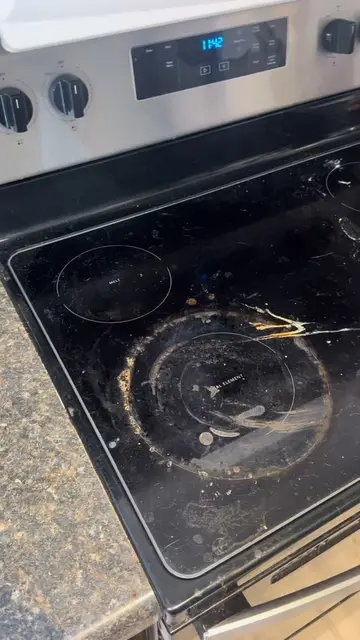 You can just call me the stove Whisperer ##spotlessblessings##glassstovetopclean