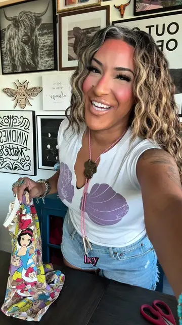 ✂️ how to crop your tees tutorial ✂️ in case you’re a visual learner like myself