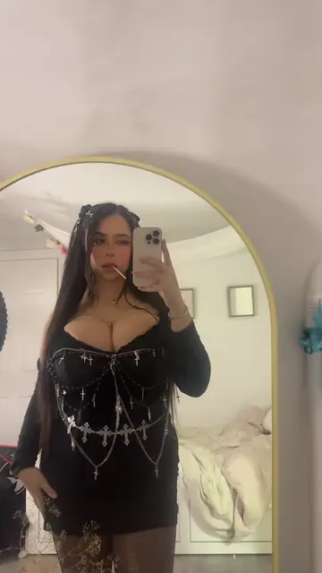 Give me what I want #fyp #allblack #wutiwant #goth #egirl 